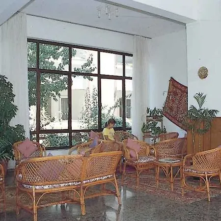 Salute Hotel 2*